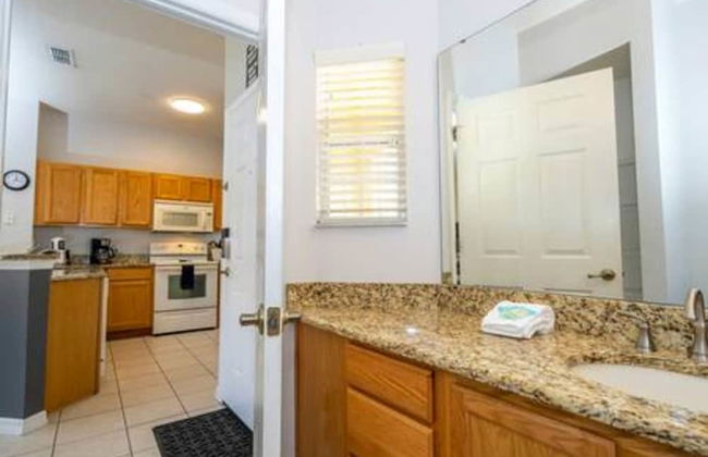 Cozy 3 BR w Private Pool - Foto 12