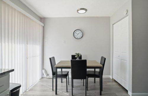 Charming 2-Bedroom Retreat Comfort Meets Style - Foto 13