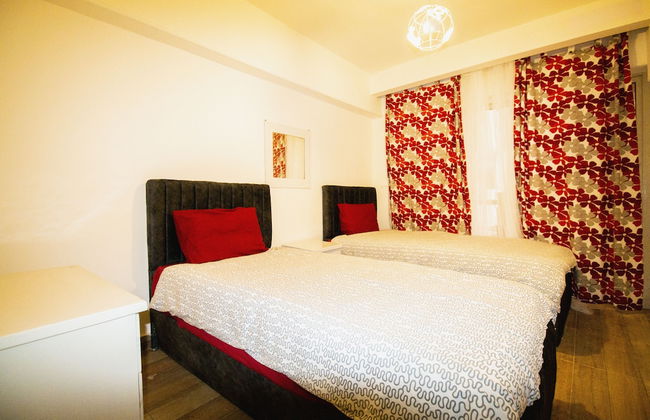 Yellow & Brown Moderne Style Near Food-court - Foto 4