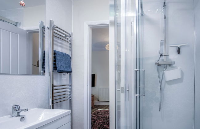 Croft Court - 1 Bedroom Apartment - Tenby - Foto 17