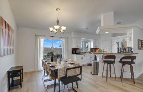 Stunning Joshua Home with Pool, Spa, & Game Room! - Foto 7