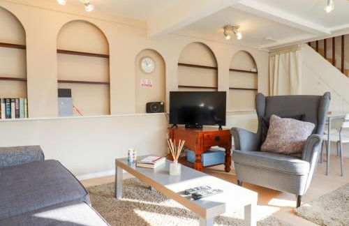 Vine Cottage - Photo 7