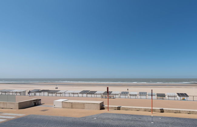 Apartment in Belgium With Stunning Sea View - Photo 30