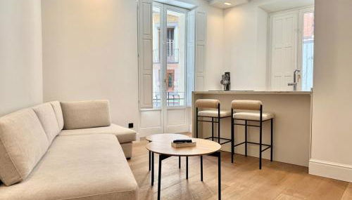 Charming Plaza Mayor Views & Top location - Photo 2