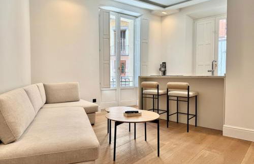 Charming Plaza Mayor Views & Top location - Photo 2