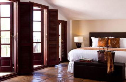 Paradisiacal Villa in Benahavís with Jacuzzi and Private Pool - Photo 14