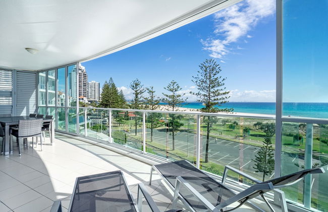 Reflection on the Sea - Foto 80