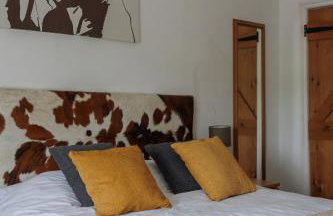 The Farmhouse with two hot tubs - Foto 6