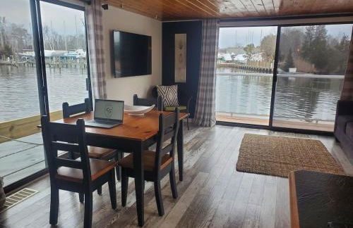 Float and Relax ON the Water Float Home - Foto 43