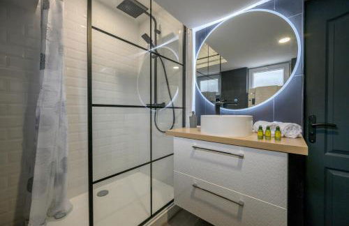 Le Louvre Lens - Premium - Wifi - Balcon & Parking - Foto 6