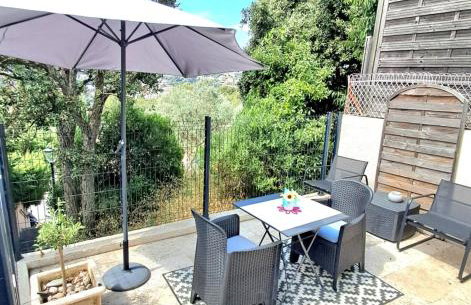 Studio rénové avec terrasse ST RAPHAEL - Foto 1