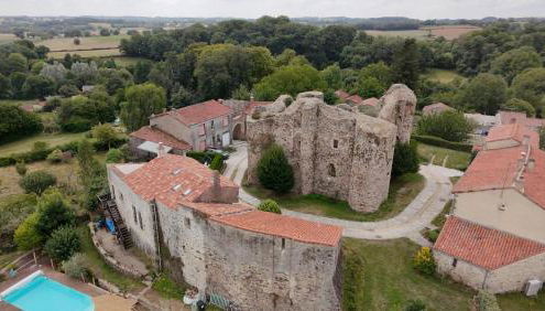 Le Logis du Vieux Donjon - Photo 4