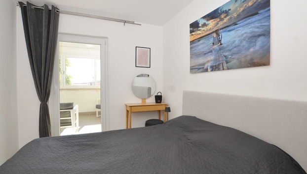 Tranquil and Bright Apartment With Loggia - Foto 4, Habitación