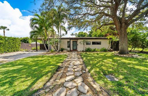 7 Minutes to Beach Saltwater Pool Open Floor Plan - Foto 3