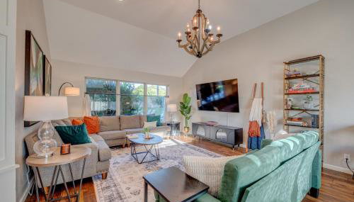 Private Pool Sleeps 14 3 King Beds Near OU - Foto 2