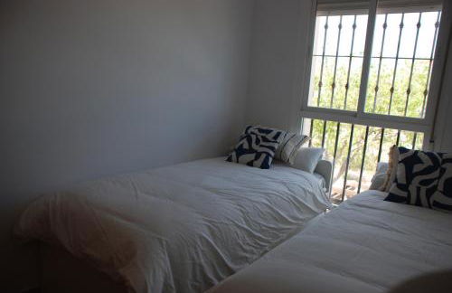 Magnífico Adosado con Piscina en Urb. Palm Beach - Foto 17