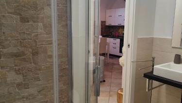 Piano terra centrale vicino al mare - Foto 5, Shower