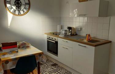 F1 indépendant dans pavillon proche centre-ville - Foto 1