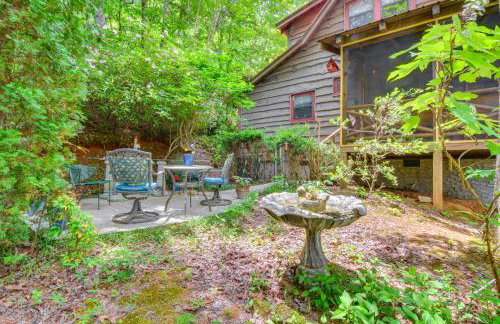 Rustic Cabin with Porches 8 Mi to Tallulah Gorge! - Photo 27