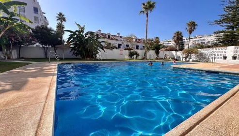 Magnífico Ático 4 hab frente a la playa con piscinas parking incluido por keywise - Foto 4