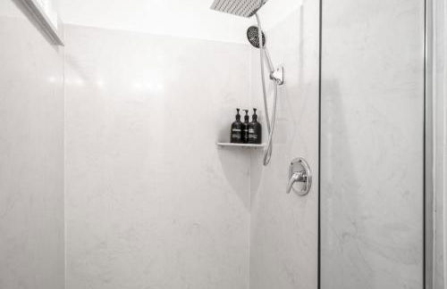 Cozy Designer 3BR 7-mins to Oakland Airport - Foto 2