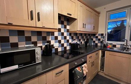 Cozy 2 Bedroom Apartment close to Town Centre - Foto 13