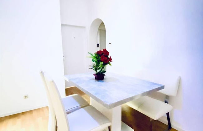 Spacious 4 BR Apt Perfect for Groups - Foto 46