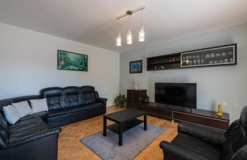 6 Bedroom Beautiful Home In Nedescina - Foto 6