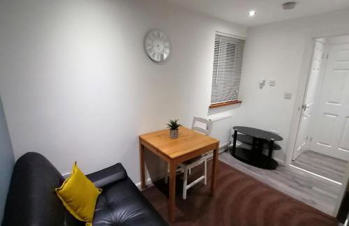 1-Bed Apartment Near Coventry Hospital - Foto 36