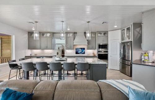 Always 5 O'clock Beachfront Hot Tub Luxury Game Area - Foto 17