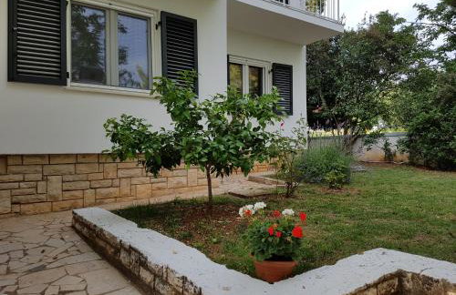 Villa Rosa with yard and children's playground - Foto 42