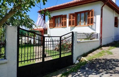 Τα πλατάνια - Foto 1