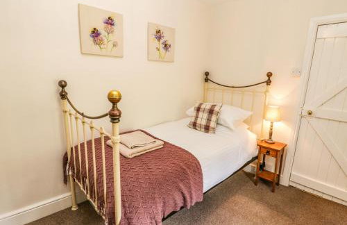 Chapel Cottage - Photo 13