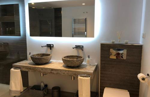 Luxury apartment in La Isla, Puerto Banus - Photo 13