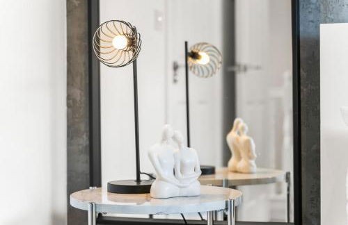 Spacious 3-Bed Home, Parking, Garden, Sleeps 7 - Foto 15