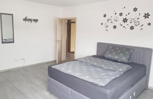 Ganze Monteurswohnung mit 2 Schlafzimmern 90 qm - Photo 1