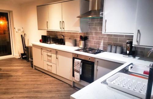 2 Bed Sleeps 4 Pet Friendly Free Parking - Foto 7
