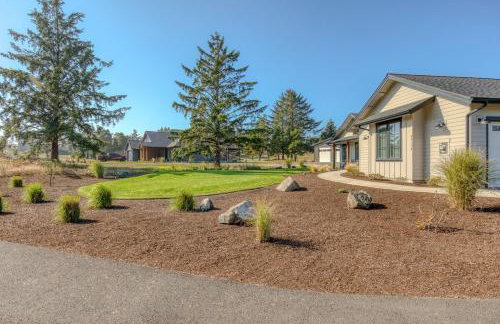 Gearhart Getaway - Gated Community Home w/ Hot Tub, Walk to Beach - Foto 54