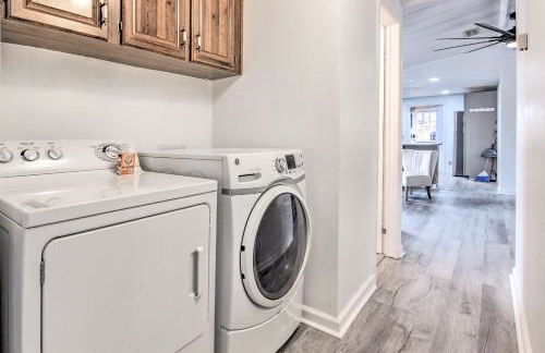 Cozy Asheville Cottage with Grill and Fire Pit! - Foto 12