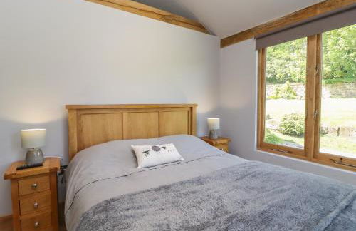 Ulverston House Annex - Photo 11