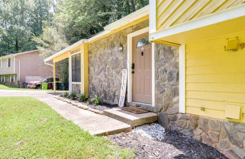 Fairburn Home w/ 2 Decks, Grill & Outdoor Dining! - Foto 21