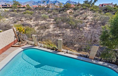 Pool-side Villa with Perfect Views - Foto 56