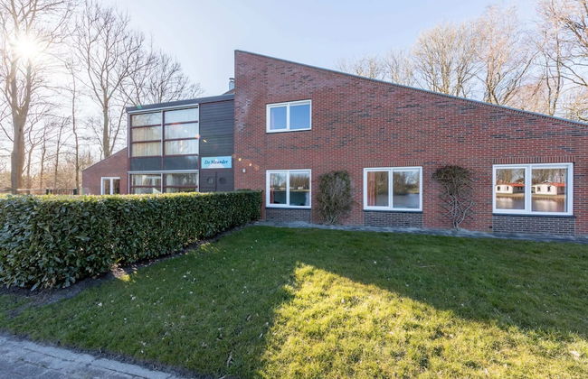 Well Furnished Home for Groups with Fireplace near Water - Foto 17