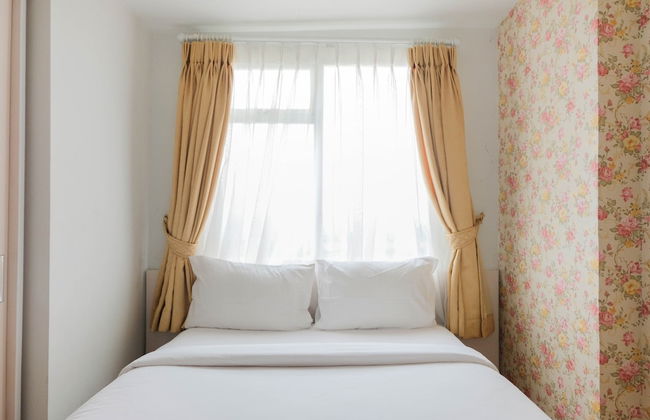 Tranquil 2BR Apartment at Bintaro Park View - Foto 4