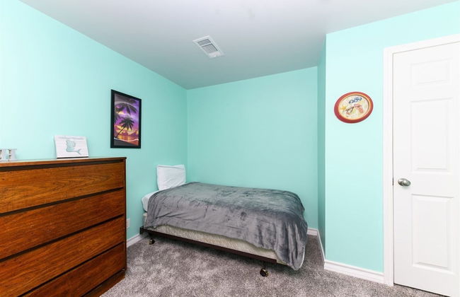 Dolphin Paradise - Photo 8