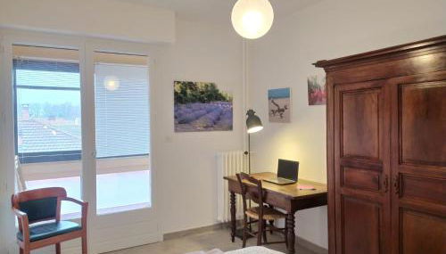 KO T2 avec grand balcon filant, Wifi, Clim à 4 min Remparts - Foto 3