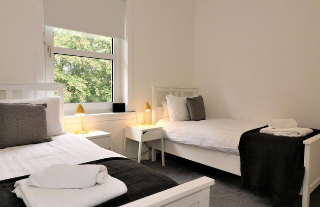 Shawburn House Hamilton - Photo 1