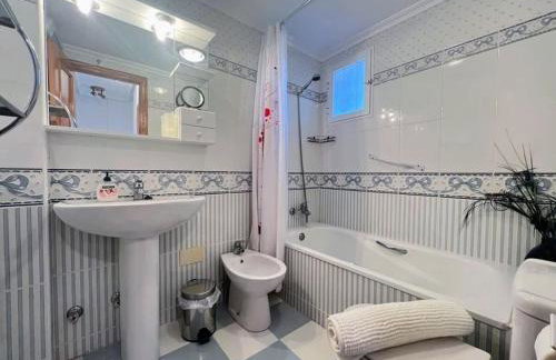 Traditional 3 bedroom villa with Com pool ALM26 - Foto 29