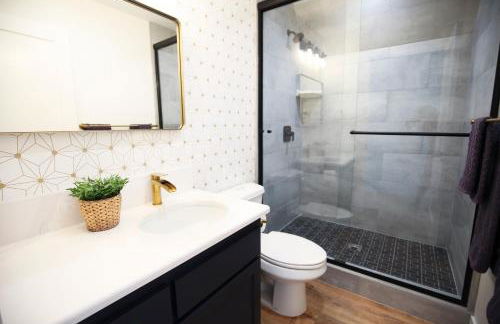 High End A-Frame - Hot Tub - Awesome Views - Yosemite - Electric Vehicle Friendly - Sleeps 10 - Foto 26