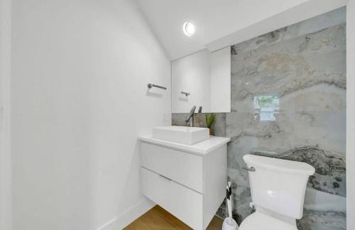 Sleeps 42 2 Pools & Game Room 11BR near Downtown - Foto 28